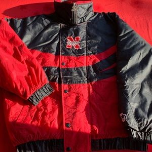 Men’s Vintage Nebraska starter coat. Size XL-